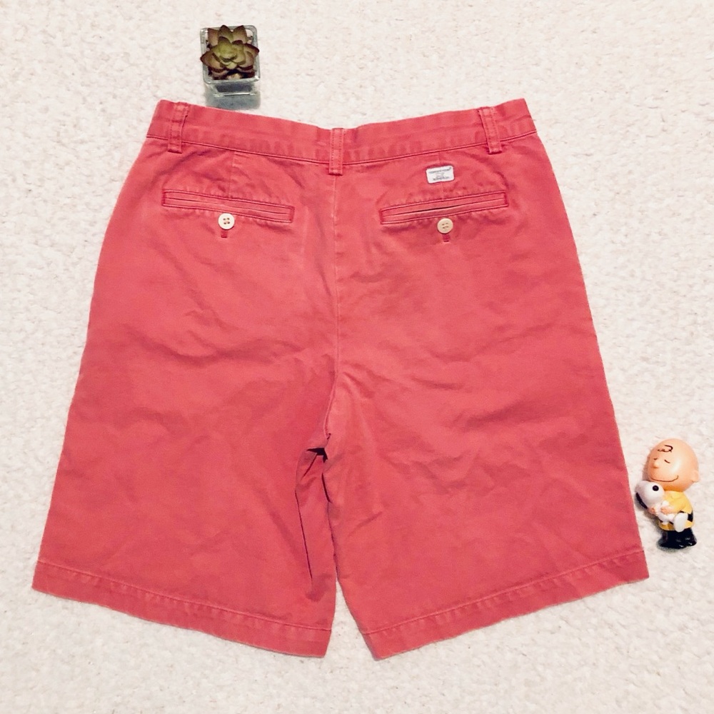 Vineyard Vines Coral Shorts Size 28